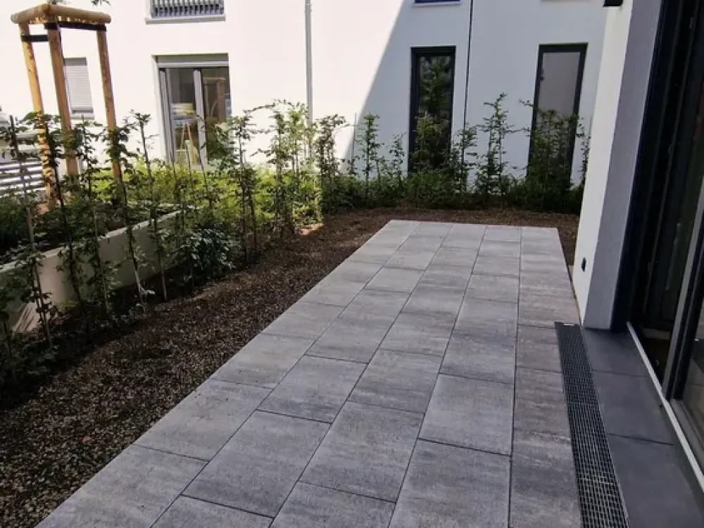 Moderne 2-Zimmer-Terrassenwohnung mit EBK/Fußbodenheizung