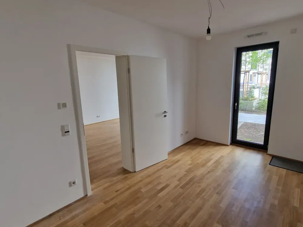 Moderne 2-Zimmer-Terrassenwohnung mit EBK/Fußbodenheizung