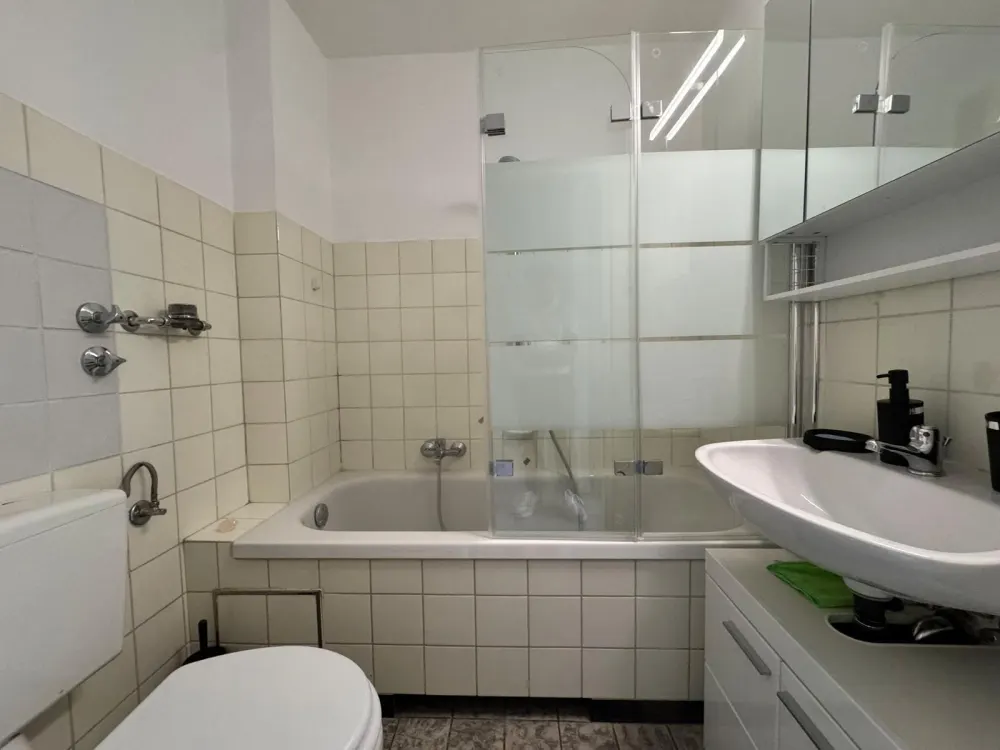 Vollmöbliertes und renoviertes Apartment in M.-Solln - sofort bezugsfertig!