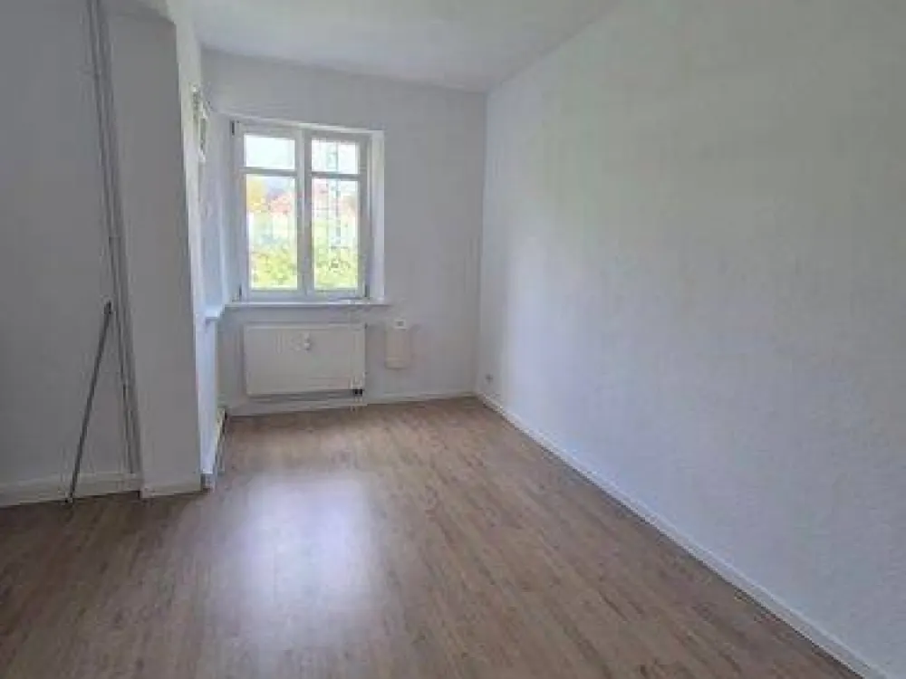1-Raumwohnung mit Duschbad und Single-Küche - bezugsfertig ab sofort