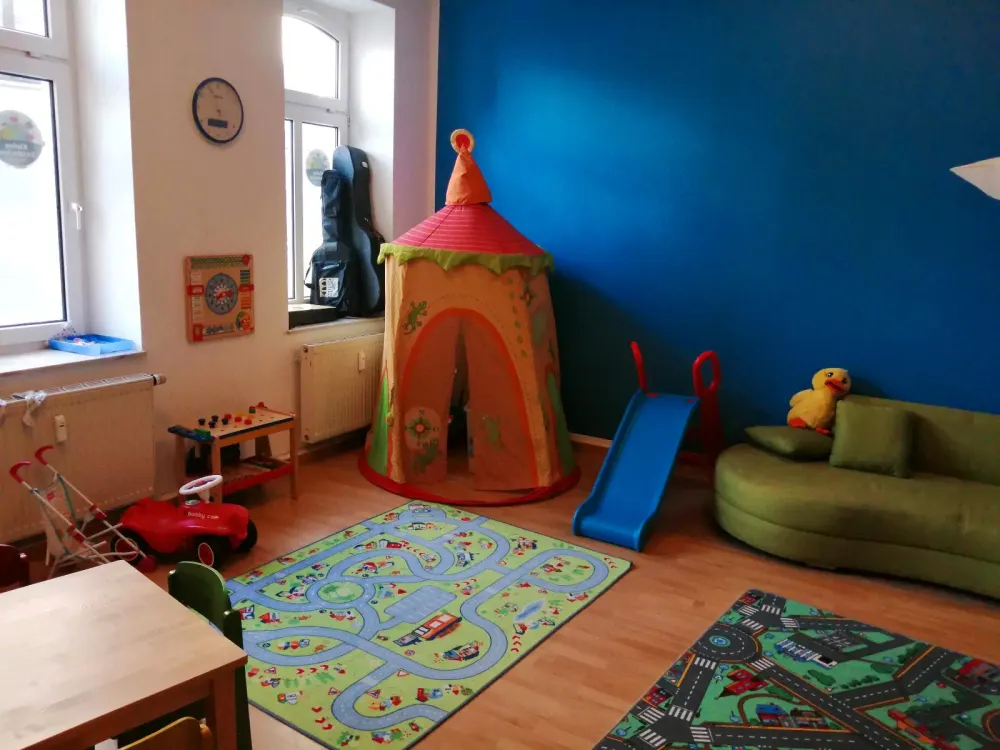 Schöne helle Zweiraum-Wohnung in Zentrum-West, Nähe Johanna-Park