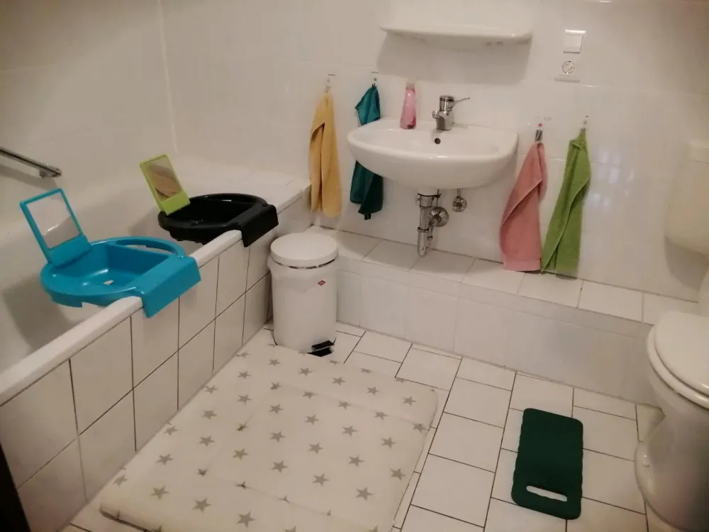 Schöne helle Zweiraum-Wohnung in Zentrum-West, Nähe Johanna-Park