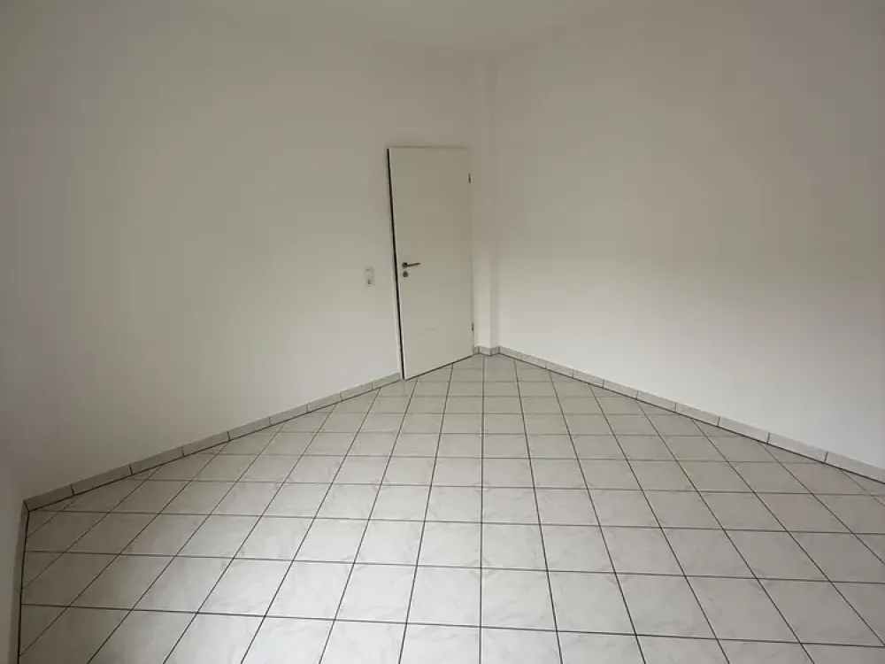 Erstbezug nach Sanierung - WG- geeignete 2-Zimmerwohnung