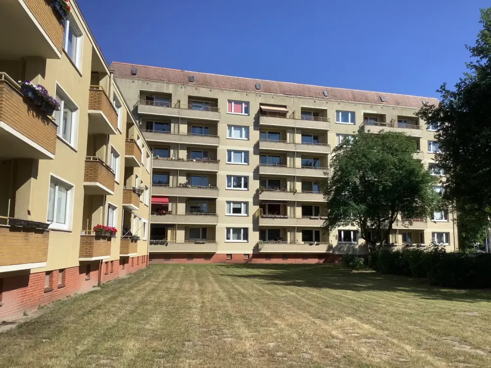 Well-laid-out 3-room apartment with balcony