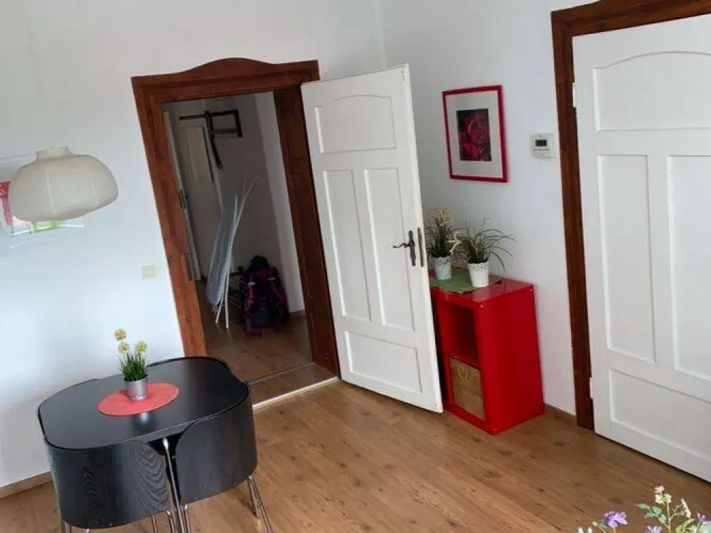 Mobilierte 2 Zimmer Wohnung