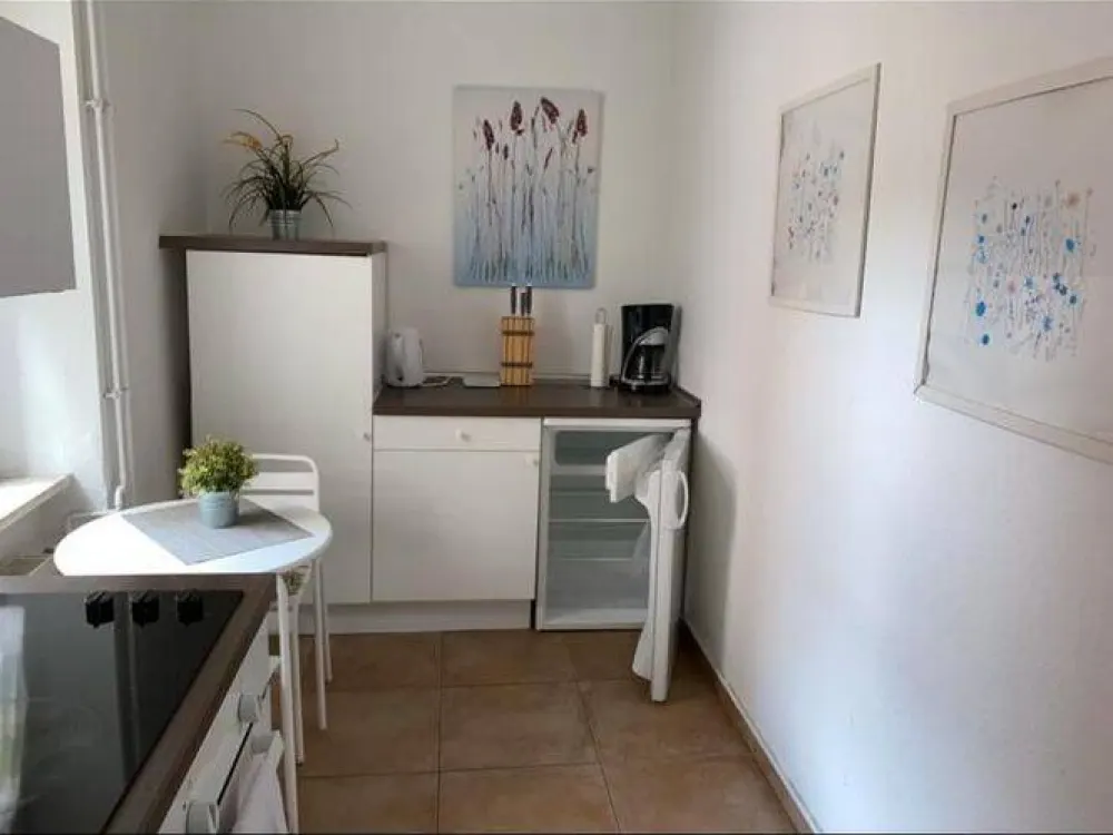 Mobilierte 2 Zimmer Wohnung