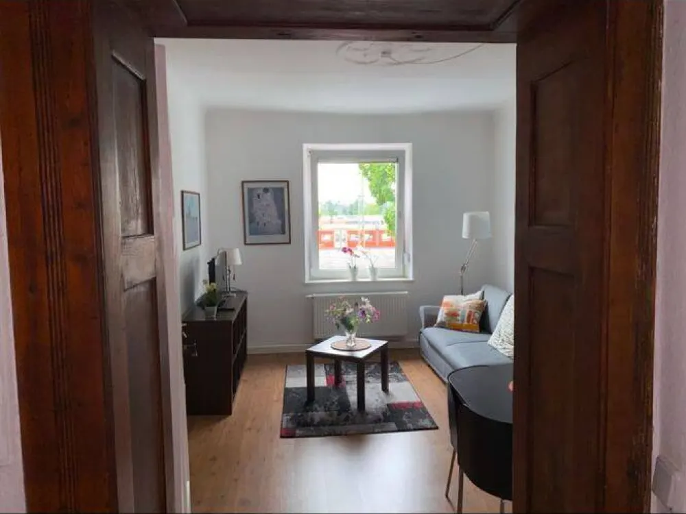 Mobilierte 2 Zimmer Wohnung