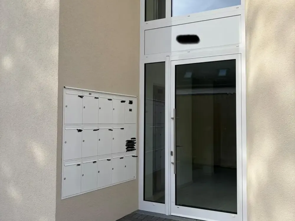 Stylish New Apartment in Wesseling-Urfeld with Terrace - Ideal for Singles and Couples