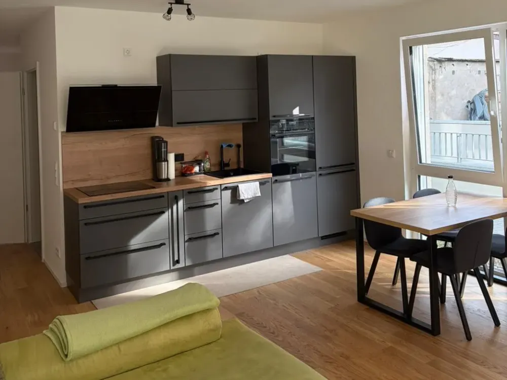 Stylish New Apartment in Wesseling-Urfeld with Terrace - Ideal for Singles and Couples
