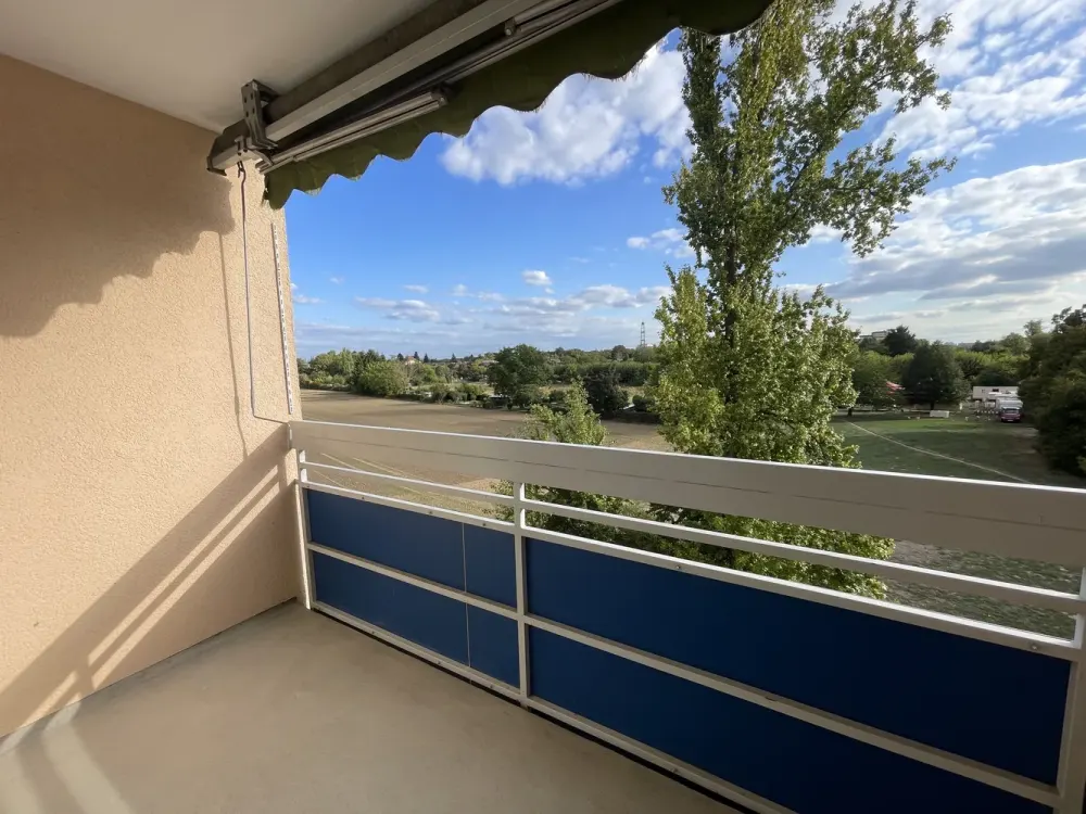2-Zimmer-Wohnung mit Balkon mit tollem Ausblick