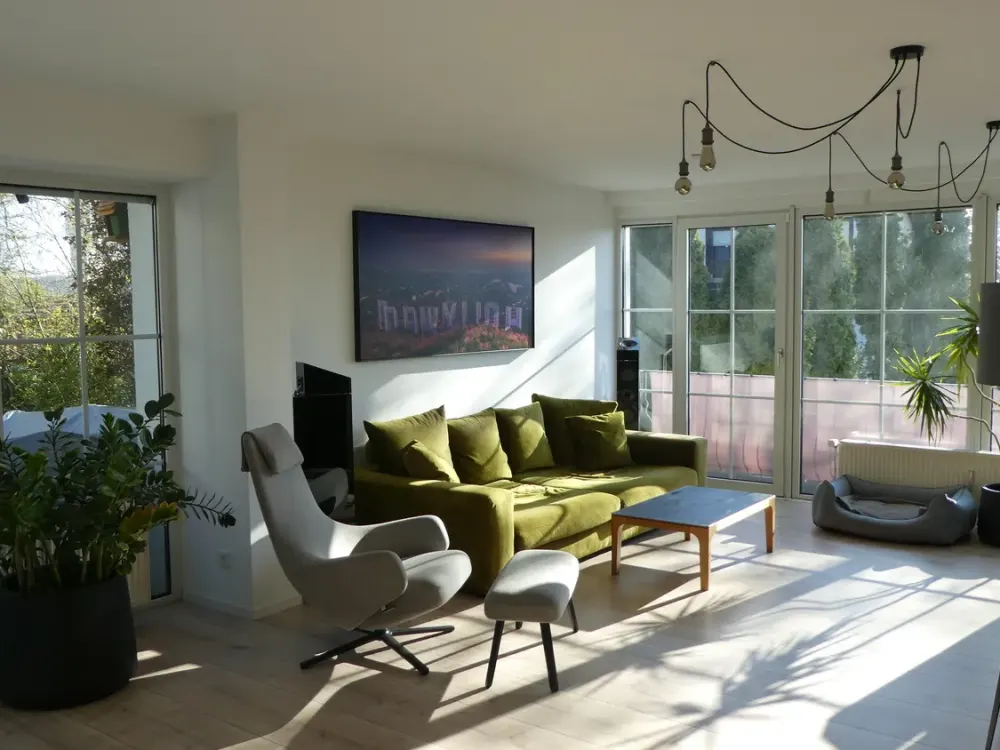 Haus im Haus- helle 5,5 Zimmer-Wohnung mit abtrennbarem Wohn- und Arbeitsbereich