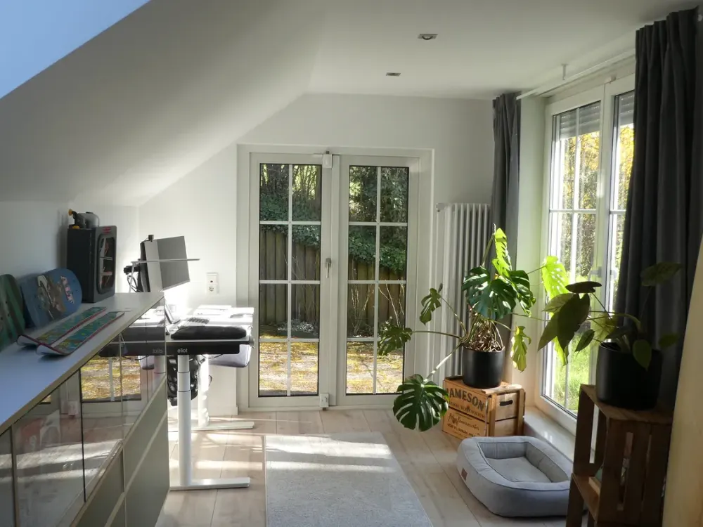 Haus im Haus- helle 5,5 Zimmer-Wohnung mit abtrennbarem Wohn- und Arbeitsbereich