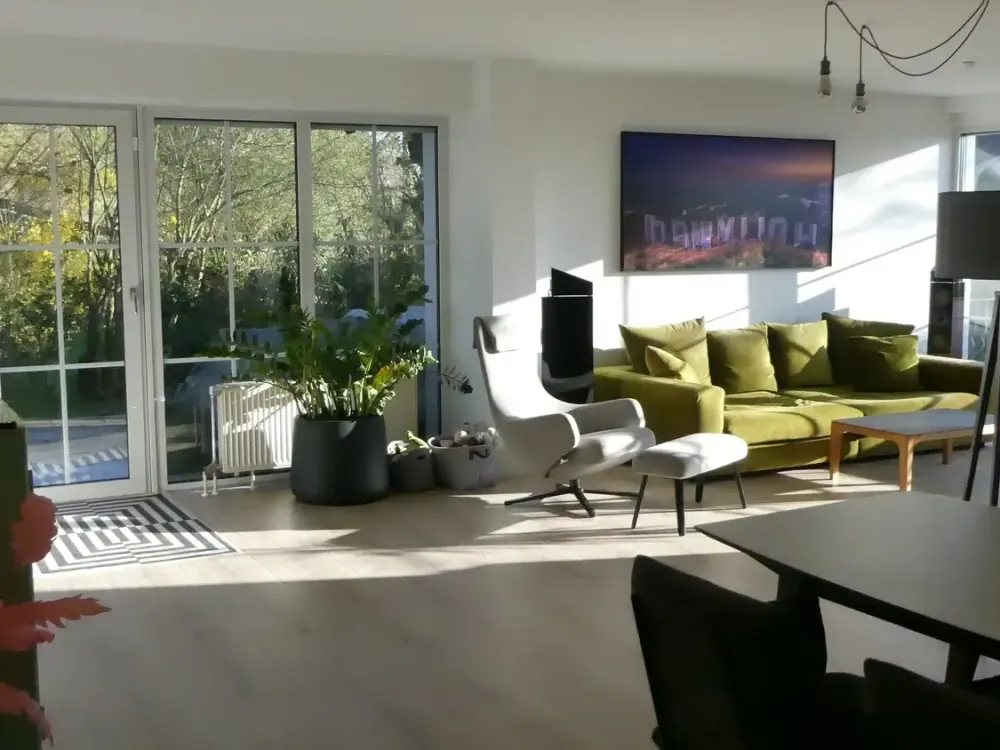 Haus im Haus- helle 5,5 Zimmer-Wohnung mit abtrennbarem Wohn- und Arbeitsbereich