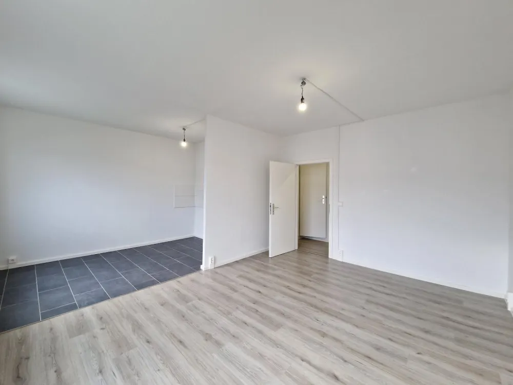 Ab sofort einziehen und wohlfühlen***1 Zimmer***Ideal für Studenten und Azubis!