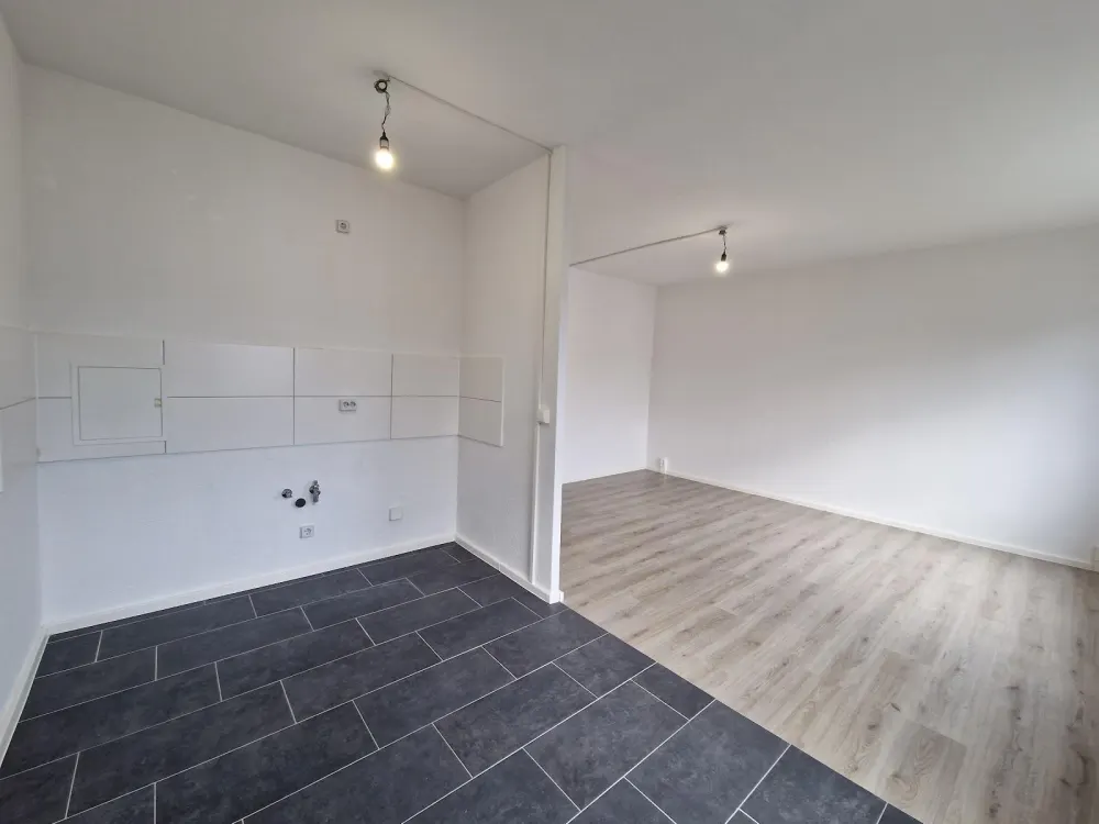 Ab sofort einziehen und wohlfühlen***1 Zimmer***Ideal für Studenten und Azubis!