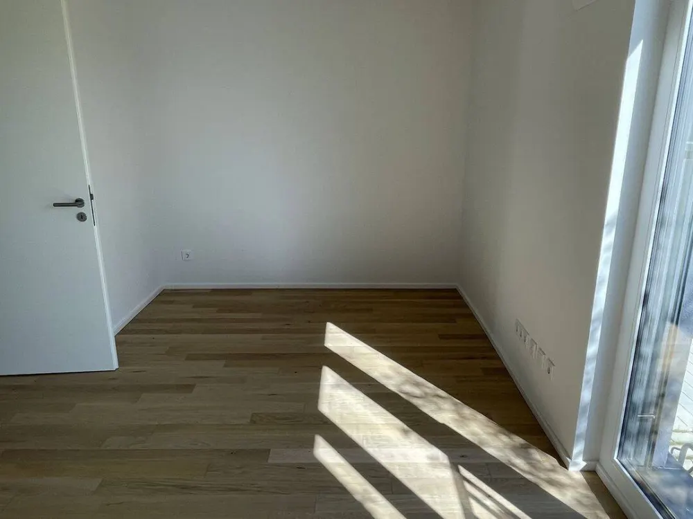 Helle 2-Zimmer-Neubauwohnung mit Terrasse, Grünblick & Einbauküche