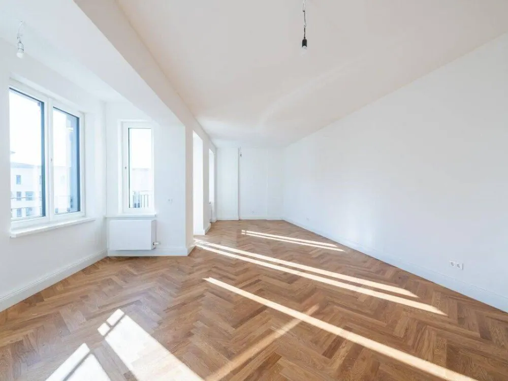 City-Wohnung mit Balkon: Umfassend sanierte Gründerzeit-Wohnung