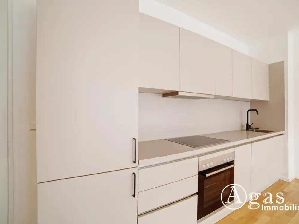 Gemütliche 2 Zimmer Wohnung mit ca. 47m², EBK und Balkon in Berlin-Mitte!