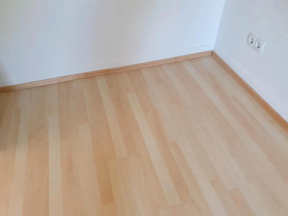 Helles & ruhiges Zimmer in gepflegter 3-Zimmer-Wohnung