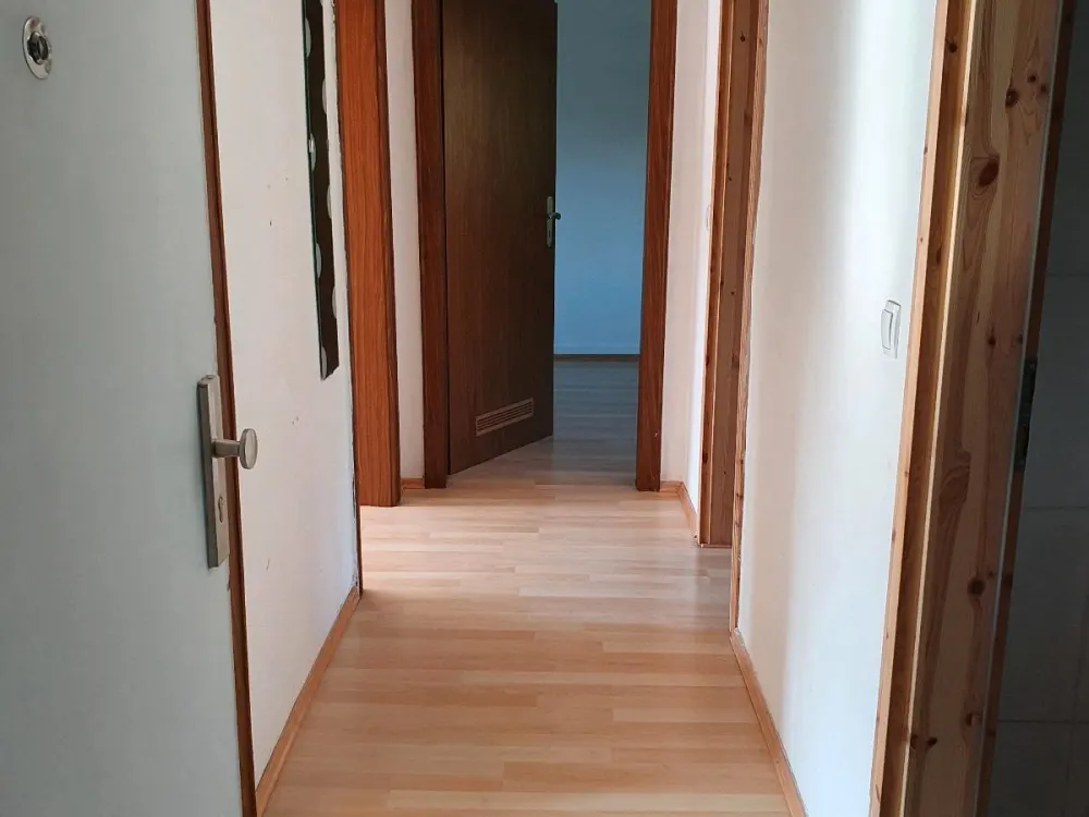 Helles & ruhiges Zimmer in gepflegter 3-Zimmer-Wohnung