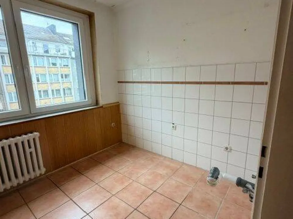 2-Zimmer-Wohnung in der Innenstadt von Düsseldorf mit Balkon in Südlage
