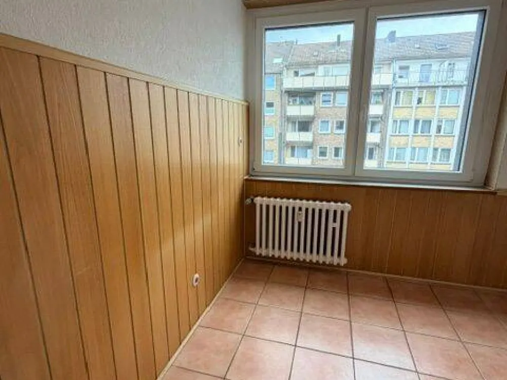 2-Zimmer-Wohnung in der Innenstadt von Düsseldorf mit Balkon in Südlage