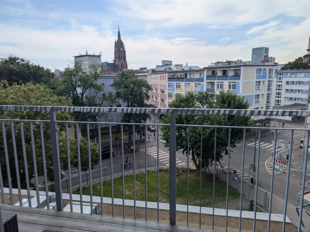 WG-Zimmer mit Balkon in Innenstadt/Konstablerwache