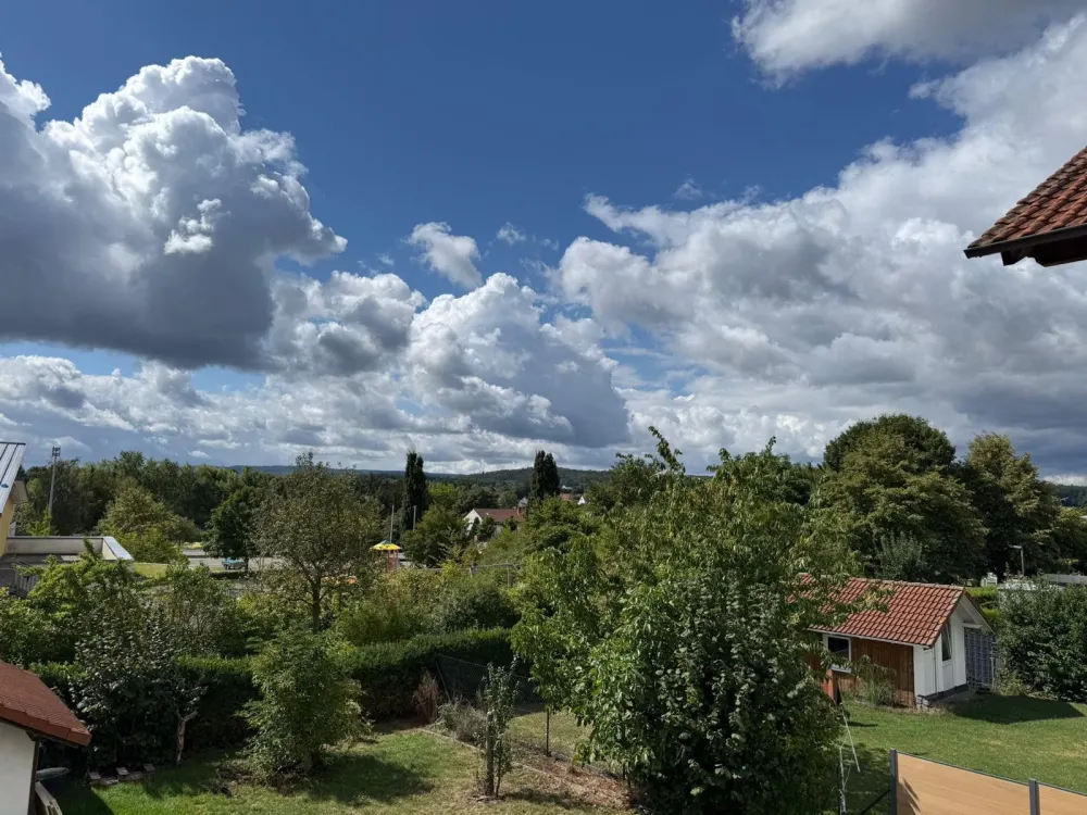 3,5 ZKB, 8 km zu Kassel, Top Lage, kernsaniert mit Balkonausblick