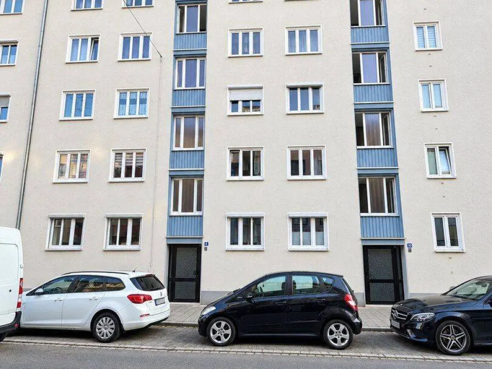 WG-Zimmer Wöhrd: 15 m², vollmöbliert, 800 m zur TH, 599 € warm inkl. Strom