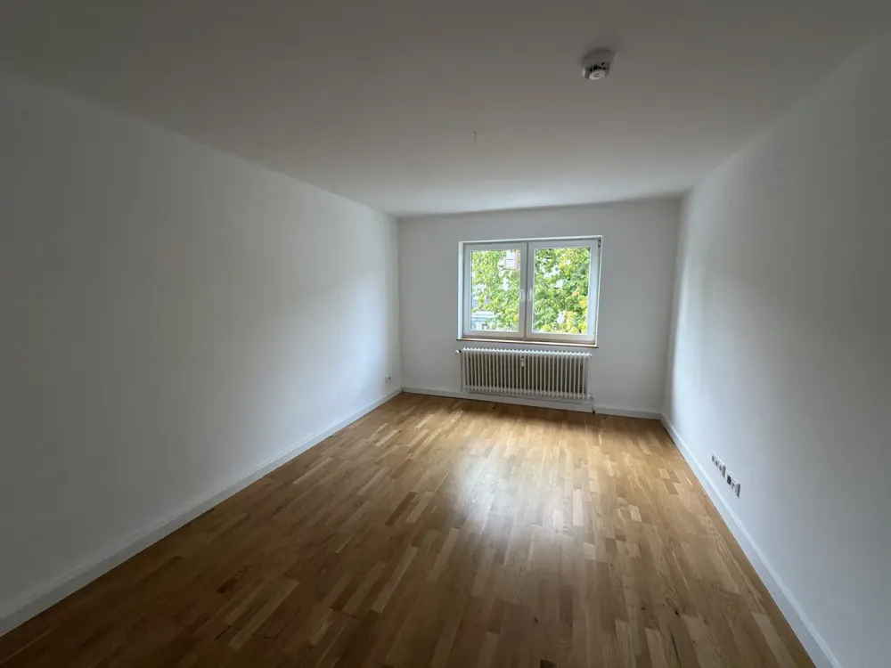 Gepflegte 3 Zimmer Erdgeschosswohnung mit Balkon in Köln-Holweide