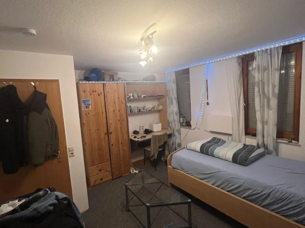 1 zimmer in einer 3 zimmer Wg in Finkenstr.7 70199 Stuttgart