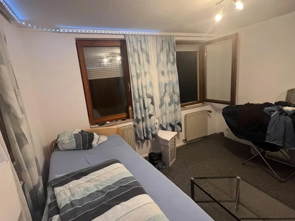 1 zimmer in einer 3 zimmer Wg in Finkenstr.7 70199 Stuttgart