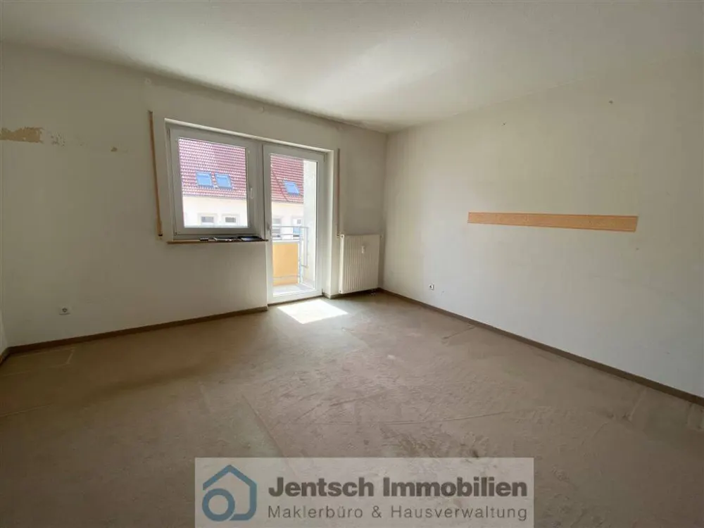 schöne 2-Raum Wohnung mit 2 Balkonen im Osten Leipzigs zu vermieten