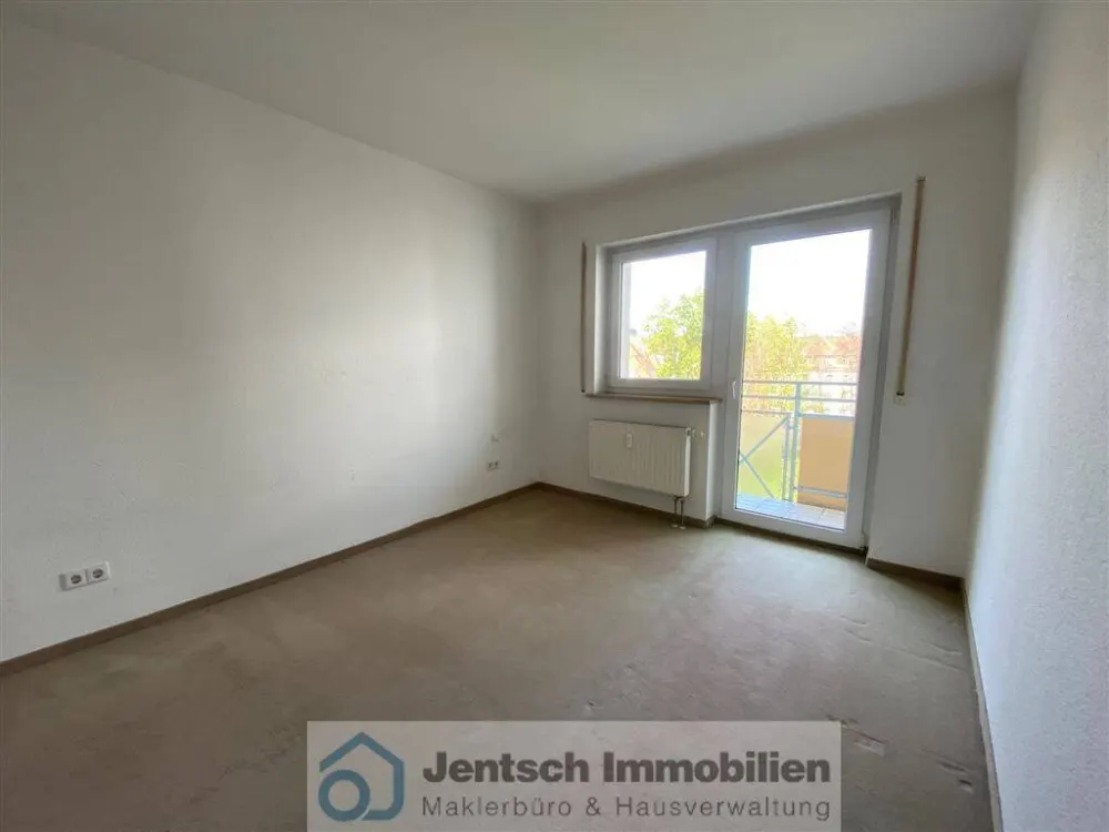 schöne 2-Raum Wohnung mit 2 Balkonen im Osten Leipzigs zu vermieten