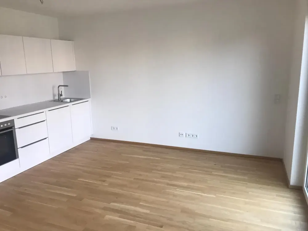 Zuhause mit 2 Zimmern und Balkon in Obermenzing