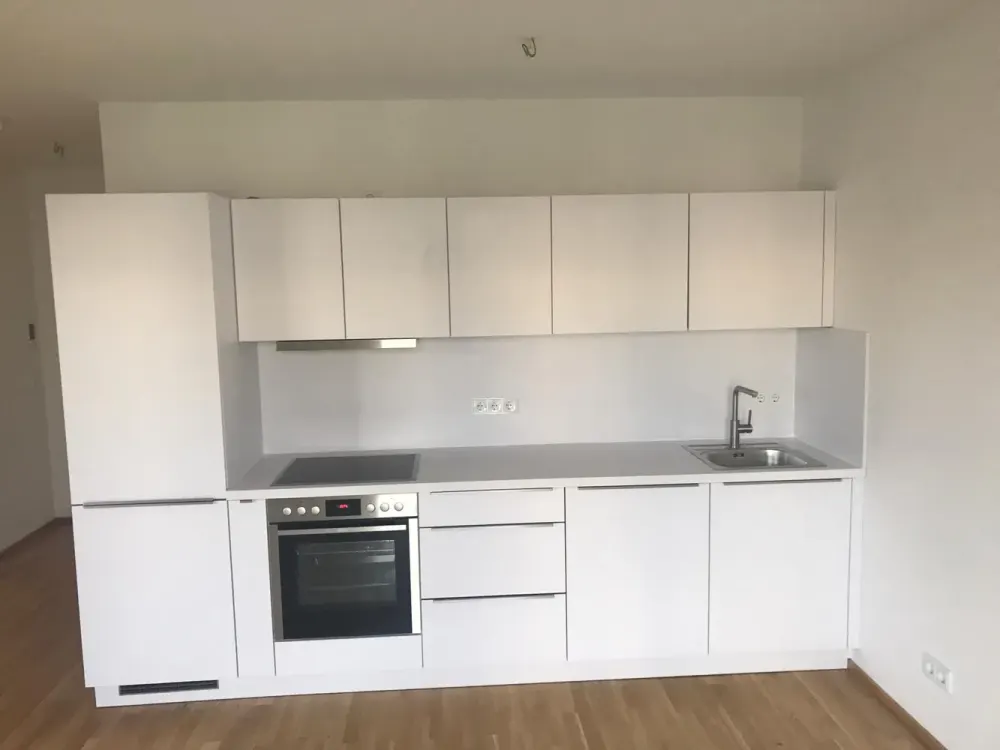 Zuhause mit 2 Zimmern und Balkon in Obermenzing