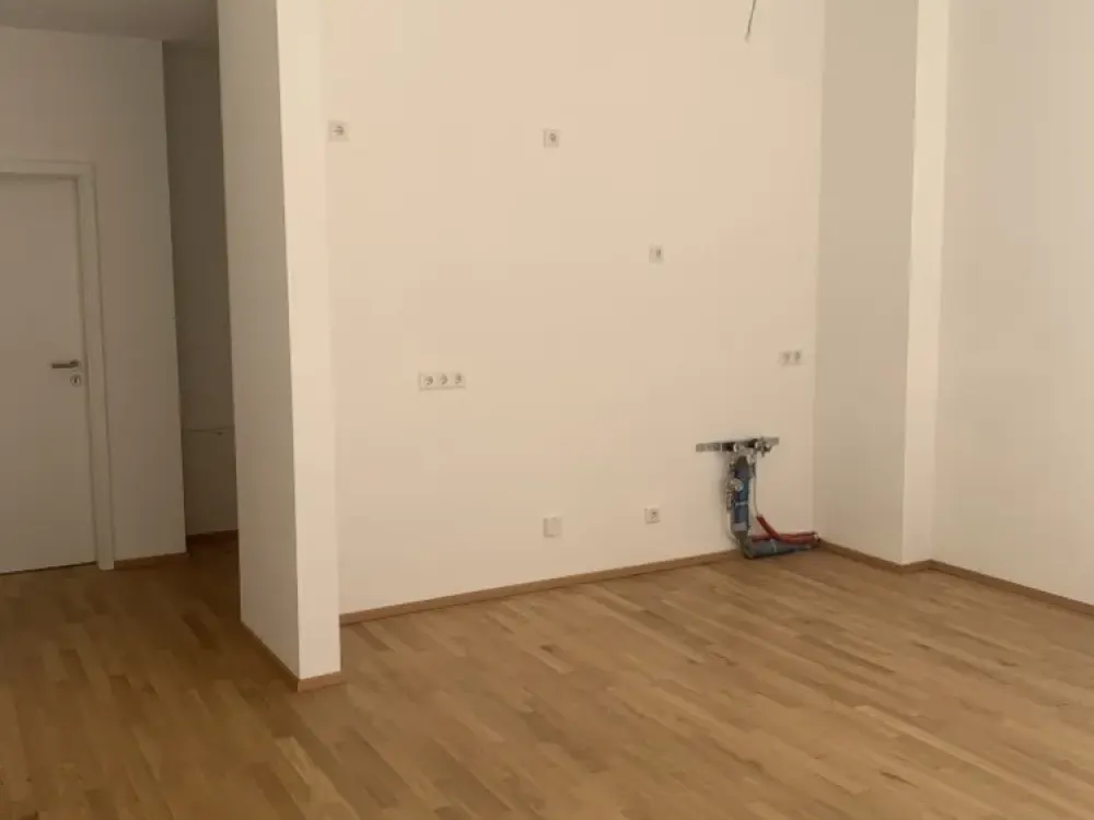 *1 Month Rent-Free* Bright 2-Room Apartment with Terrace and Parking Space