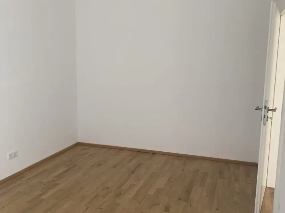*1 Month Rent-Free* Bright 2-Room Apartment with Terrace and Parking Space