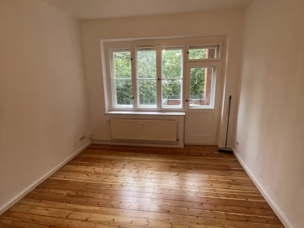 Exklusive 2-Zimmer-Wohnung mit gehobener Innenausstattung mit Balkon und EBK in Berlin Pankow