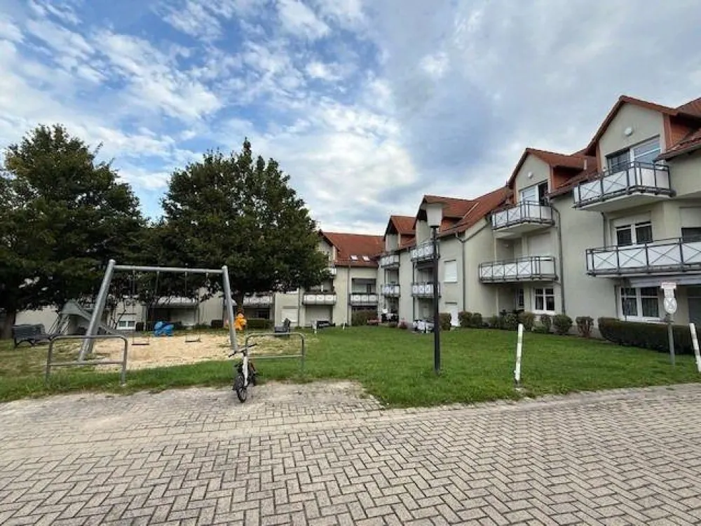 1. Obergeschoss mit Balkon und 54,35 m² Wohnfläche in Lohfelden, Poststraße
