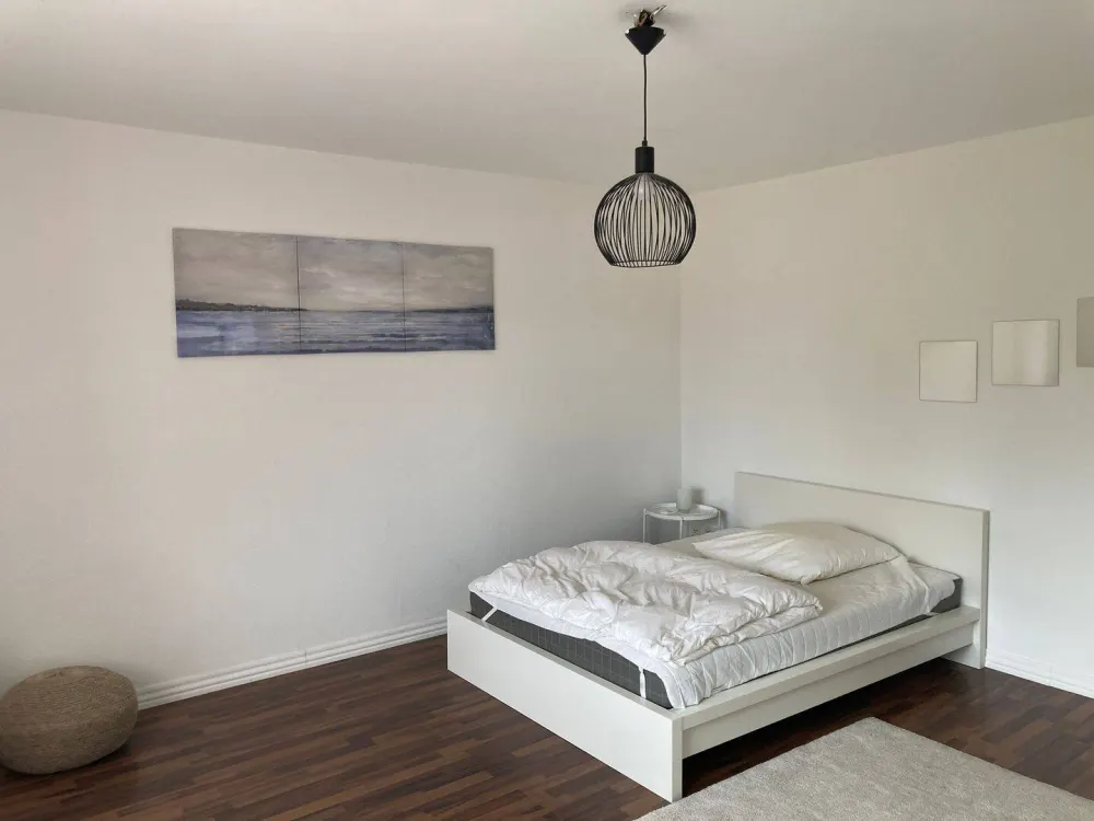 Möbliertes Apartment in zentraler Lage mit EBK / OHNE Aufzug u. Balkon! Für 1 Person!