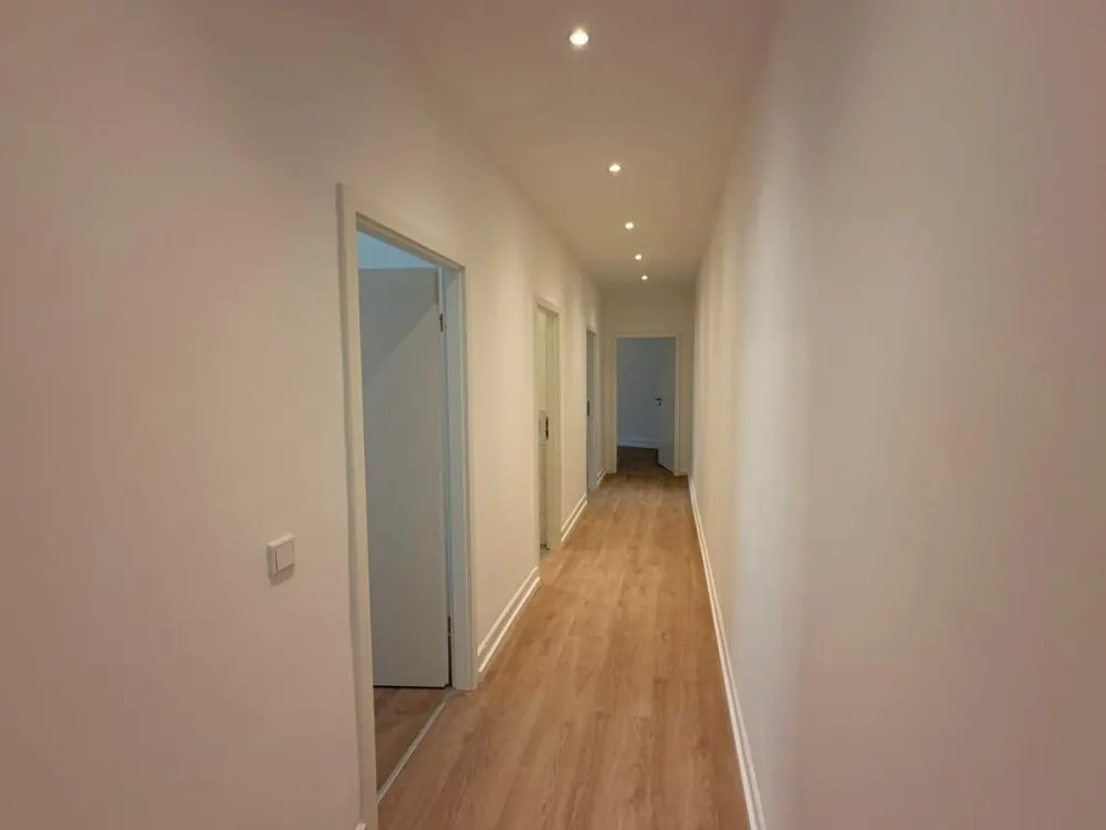 Kernsanierte 4-Zimmer-Wohnung mit moderner Ausstattung in Frankfurt-Bockenheim