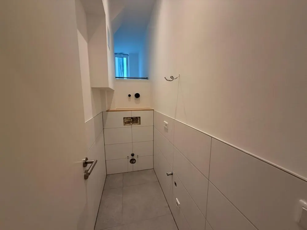 Kernsanierte 4-Zimmer-Wohnung mit moderner Ausstattung in Frankfurt-Bockenheim