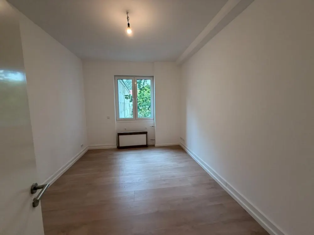 Kernsanierte 4-Zimmer-Wohnung mit moderner Ausstattung in Frankfurt-Bockenheim
