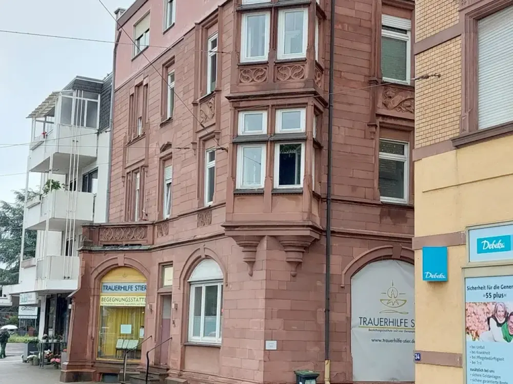 3-Zimmer-Wohnung in Karlsruhe: Frisch saniert und bereit für Sie
