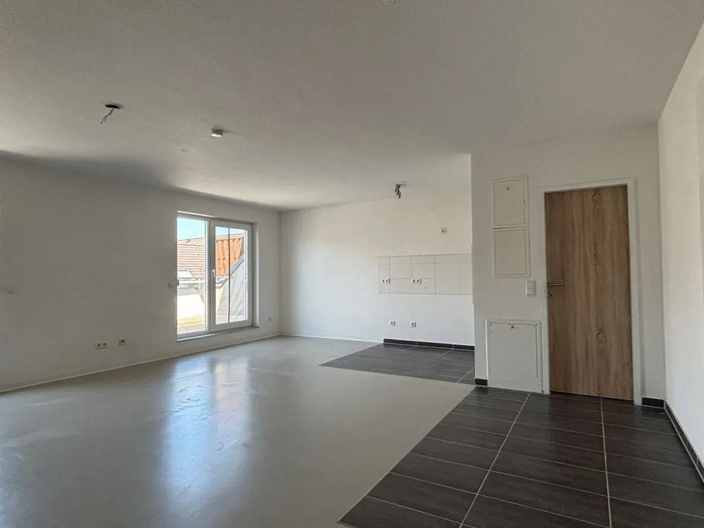 Moderne 2 Zimmer Wohnung auf zwei Etagen mit Balkon!