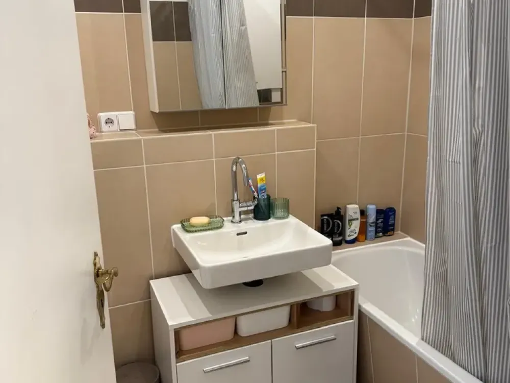Voll möblierte 2-Zimmer-Wohnung in Berlin-Siemensstadt, ab sofort