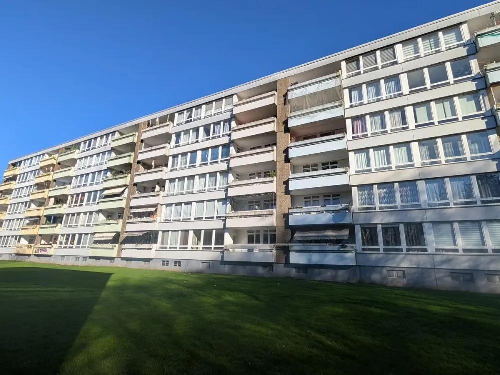 4-Zimmer-Wohnung mit Balkon und Lift in Erkrath