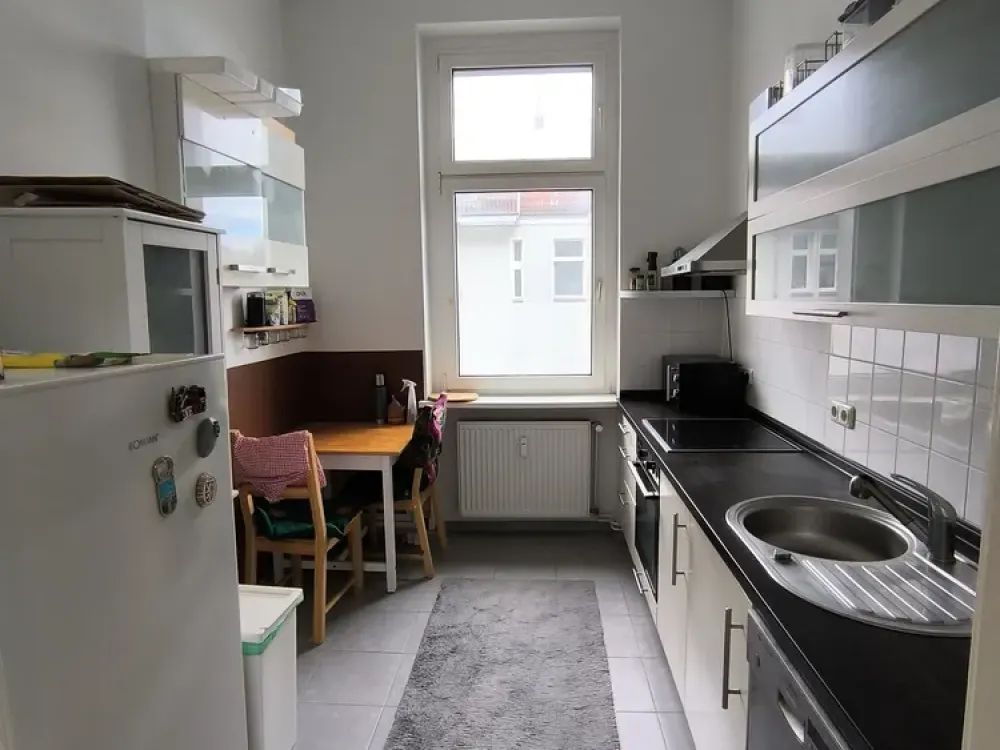 Bright 2-Room Apartment with Balcony & Fitted Kitchen