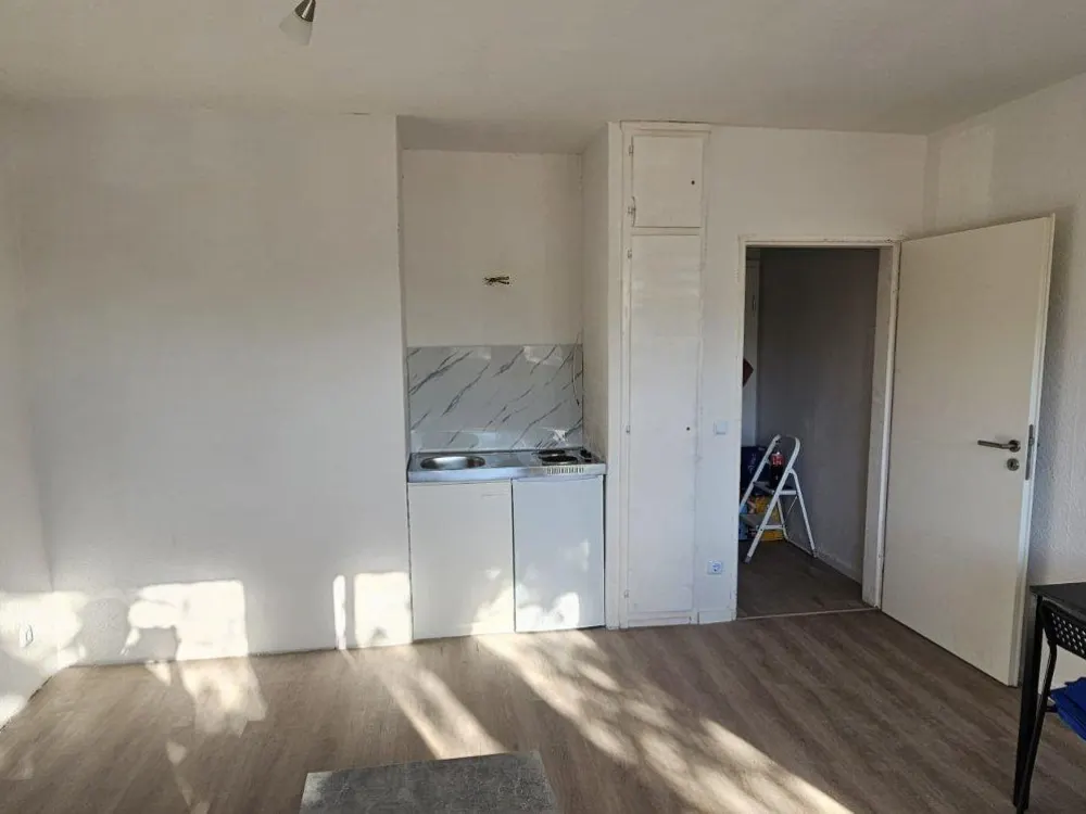 Köln-Höhenberg, 1 Z.-App.,25 m², möbliert, ab sofort